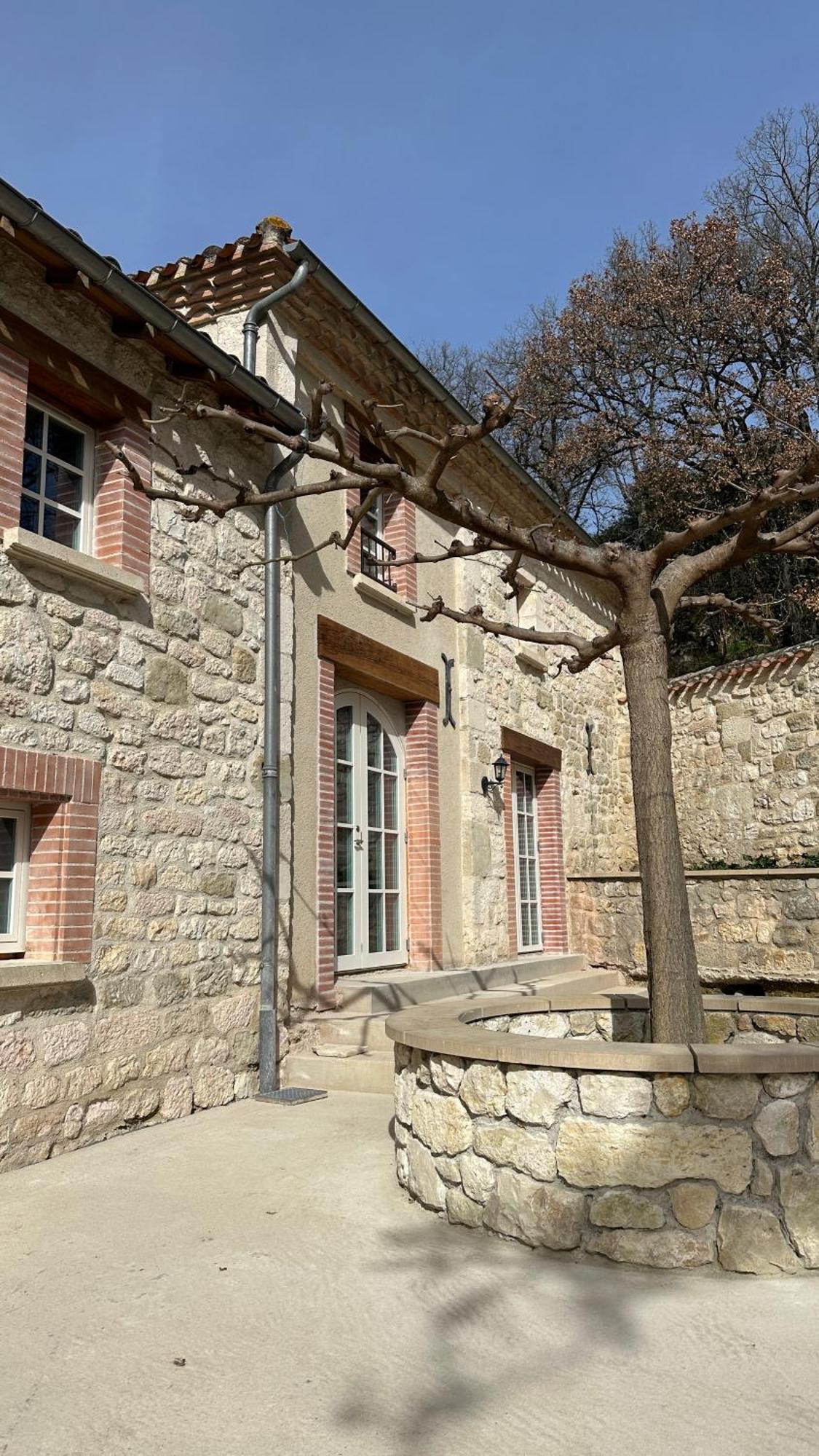 Chateau Lecusse - La Grande Roche - Hotel, Spa, Boutique & Restaurant Broze Exterior photo