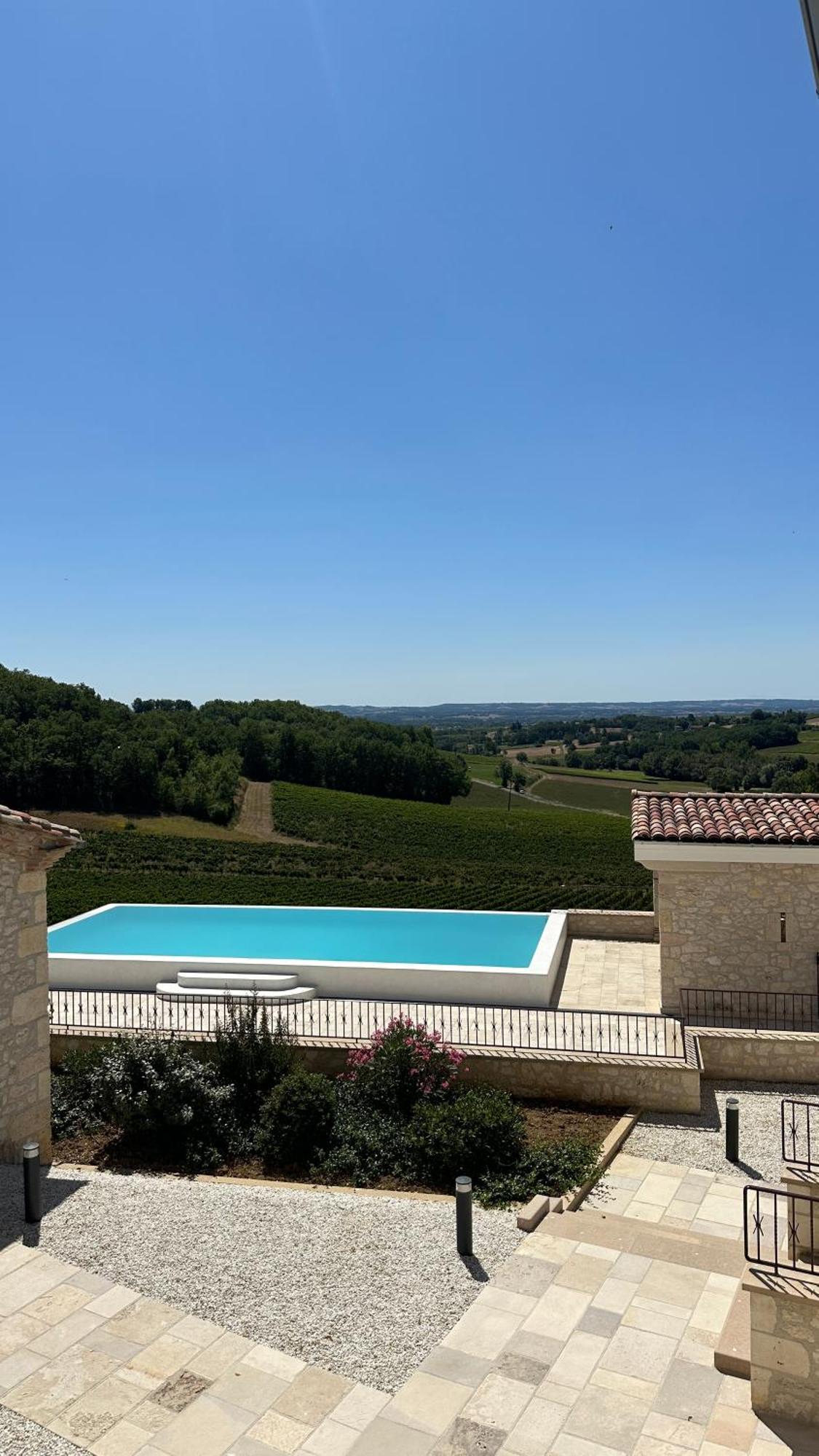 Chateau Lecusse - La Grande Roche - Hotel, Spa, Boutique & Restaurant Broze Exterior photo