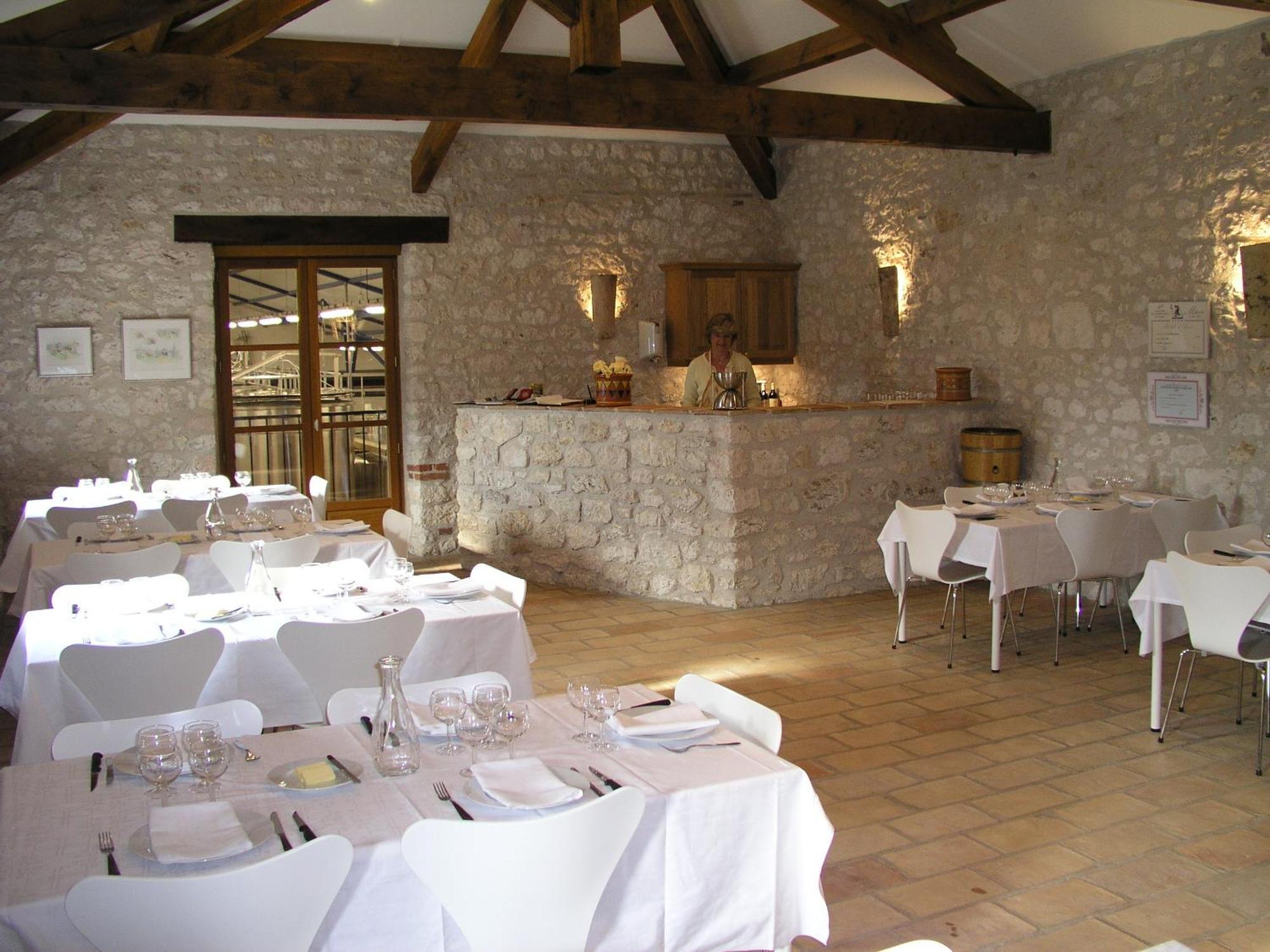 Chateau Lecusse - La Grande Roche - Hotel, Spa, Boutique & Restaurant Broze Exterior photo